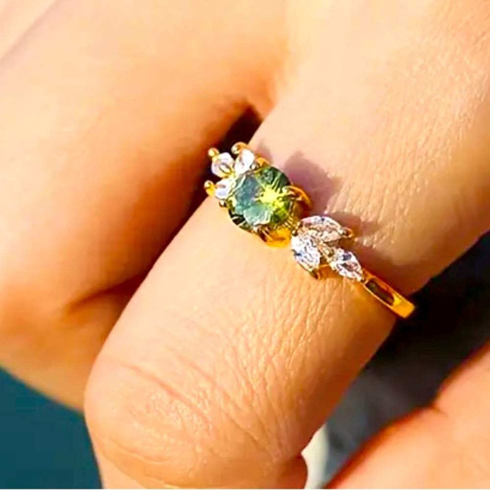 In Worry free 18k Gold Plated, this stunning Peridot And White Zirconia Ring